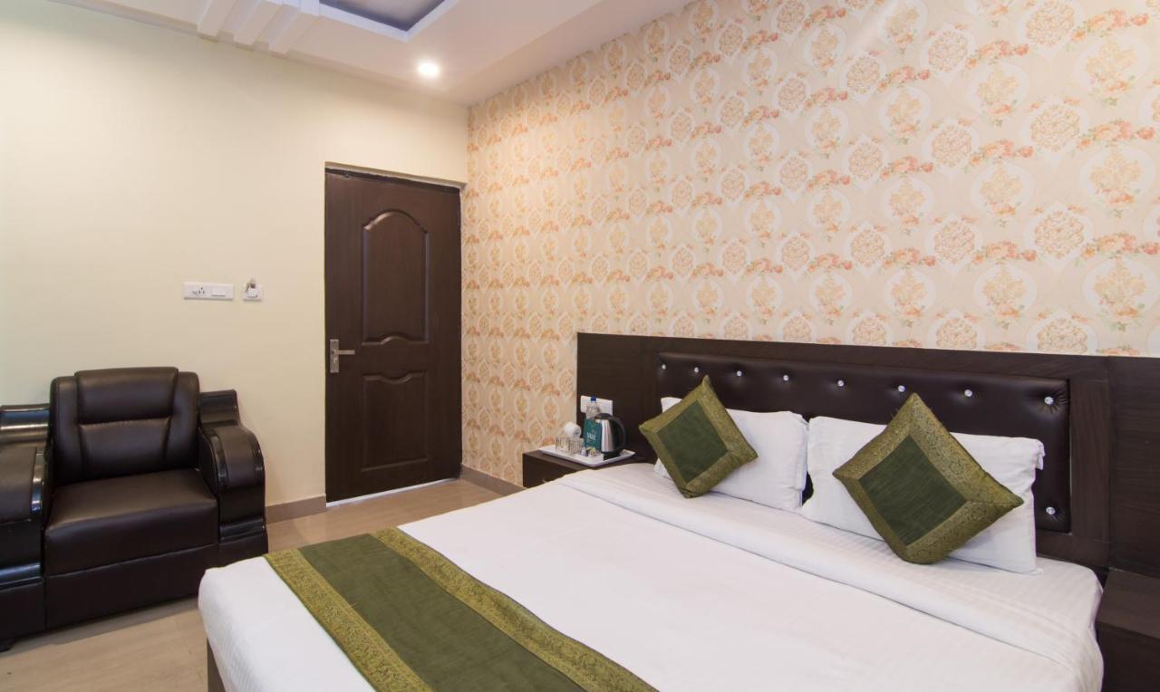 Itsy By Treebo - Coral Tree Gomti Nagar 3*