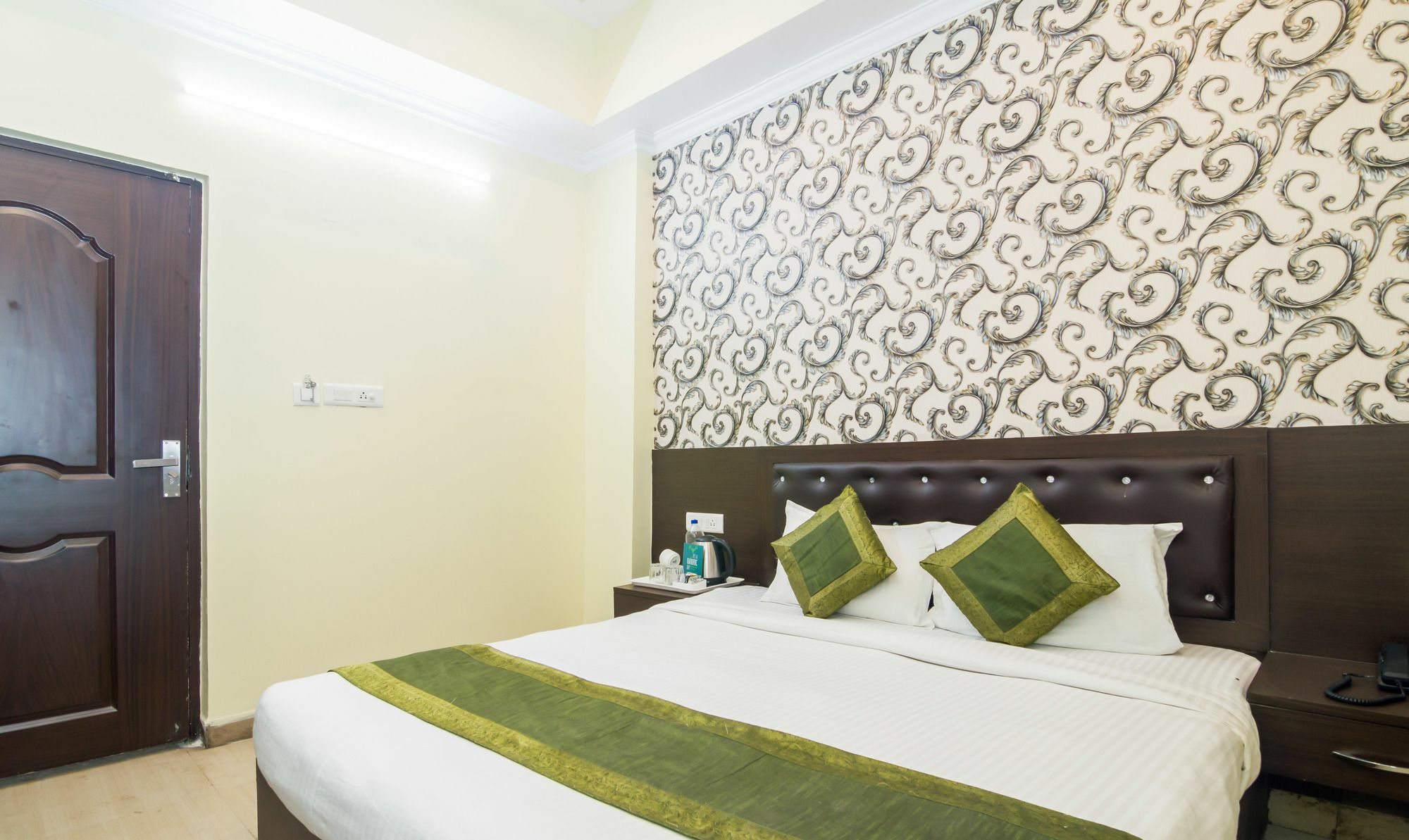 Itsy By Treebo - Coral Tree Gomti Nagar Hotel